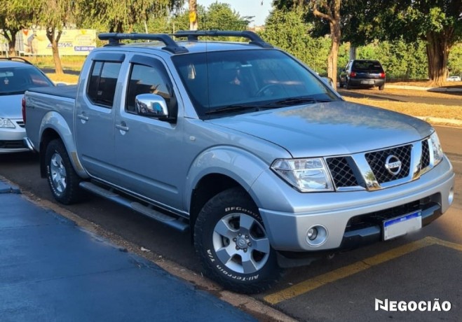 nissan-frontier-2012-big-0