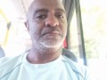 negro-carioca-freelancer-small-0