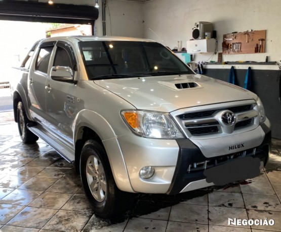 hilux-2008-big-0