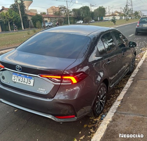 vendo-toyota-corolla-altis-premium-hibrid-20232024-big-4