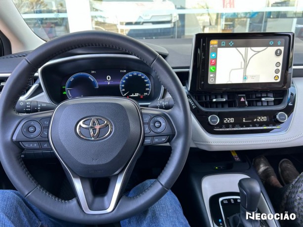vendo-toyota-corolla-altis-premium-hibrid-20232024-big-3