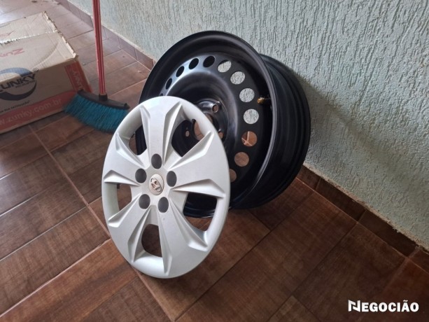 quatro-rodas-aro-16-com-calotas-tudo-novo-big-0
